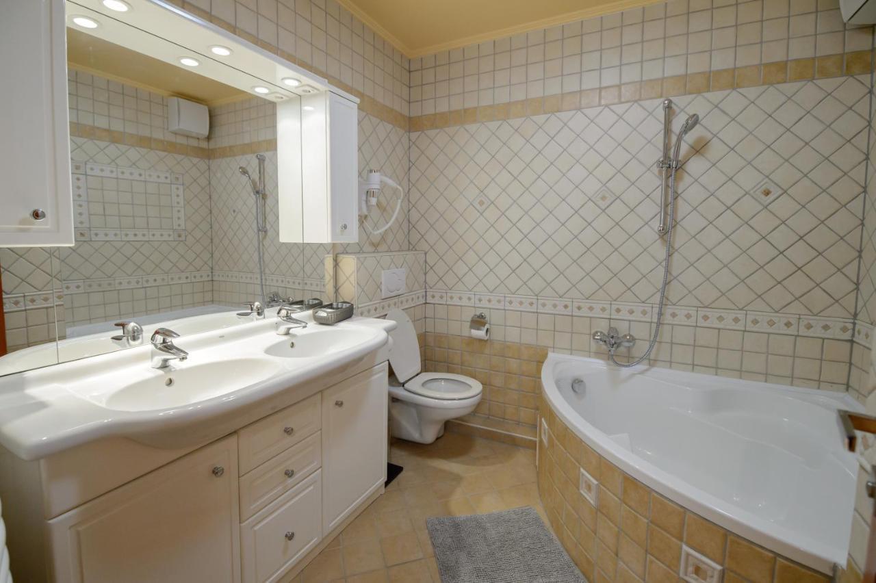 HR Apartmanház Eger Exterior foto